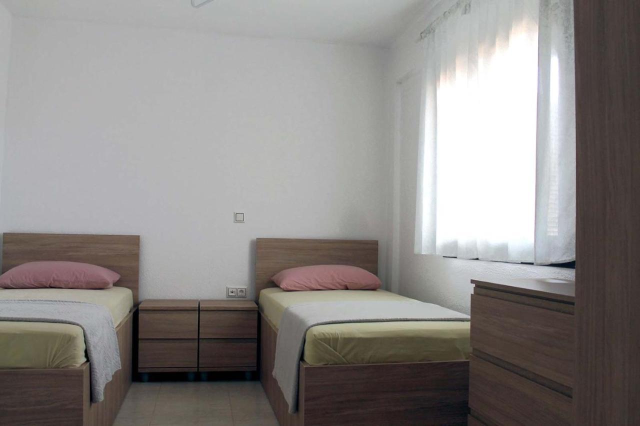 4 Bedroom Villa With Pool And Garden Неа-Фокеа Экстерьер фото