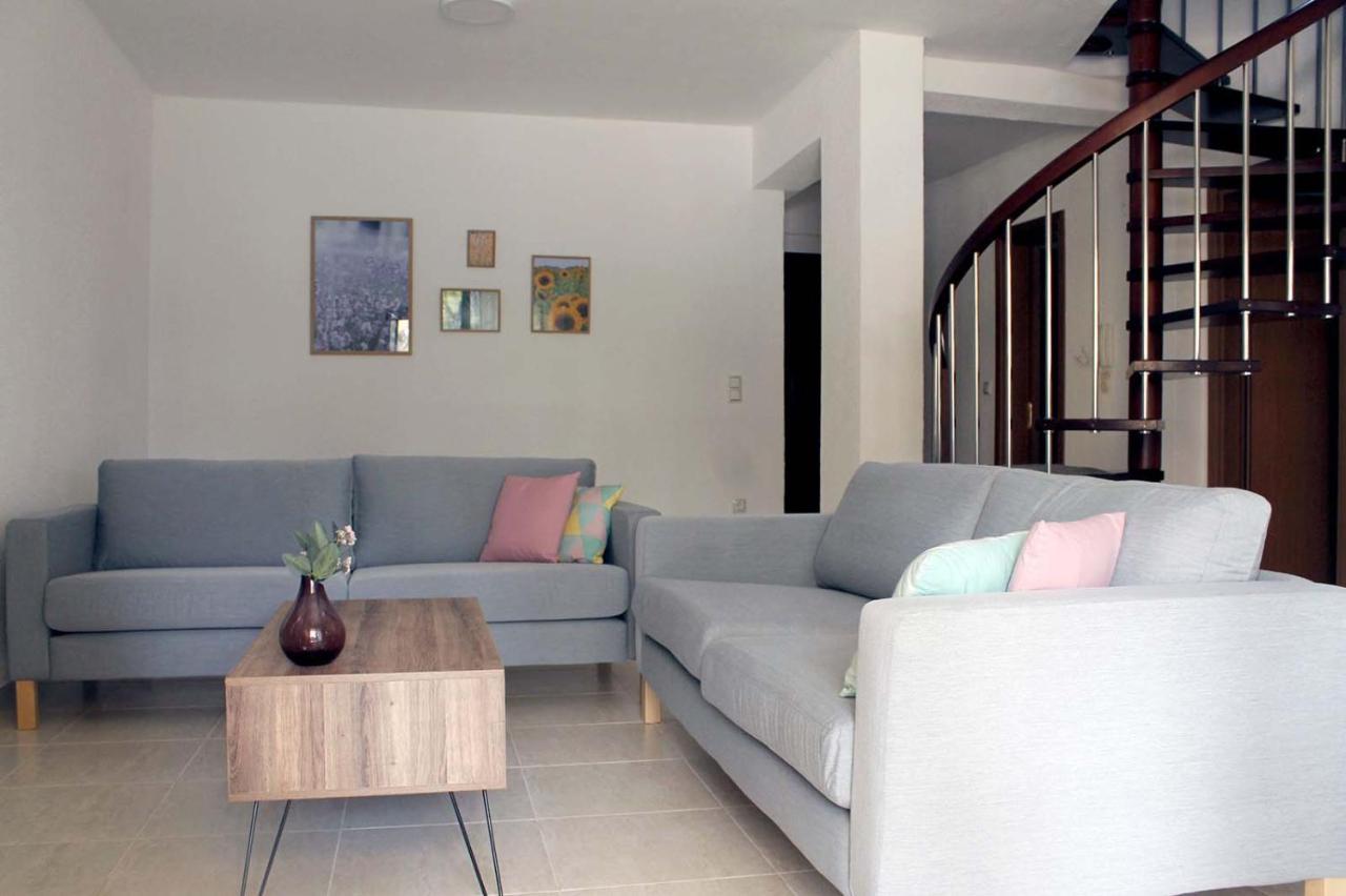 4 Bedroom Villa With Pool And Garden Неа-Фокеа Экстерьер фото
